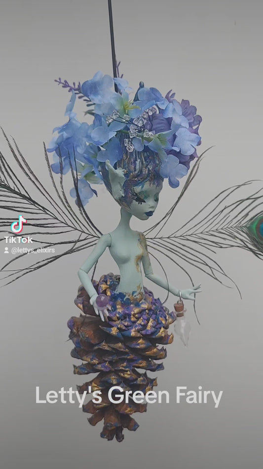 Letty's Pine Cone Fairy