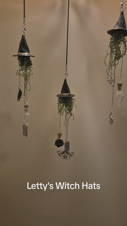 Letty's Witch Hanger