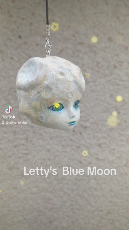 Letty's Anthropomorphic Head Ornament