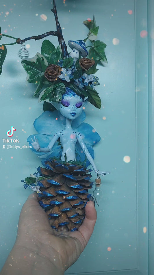 Letty's Pine Cone Fairy
