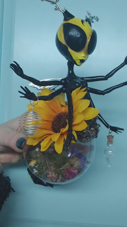 Letty's Queen Bee